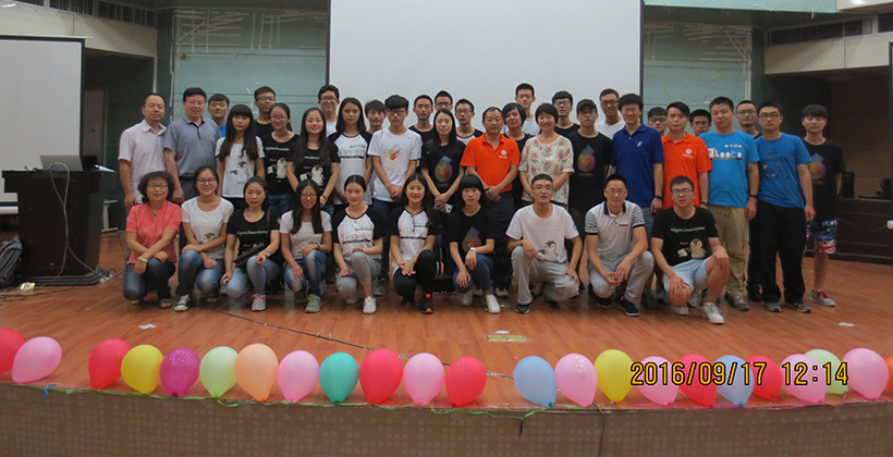 浪潮之巔，自由精神獨領風騷。IT世界，自由軟件主導沉?。? border=