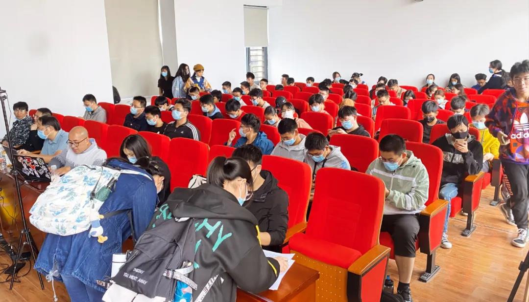 優(yōu)麒麟（Ubuntu Kylin）