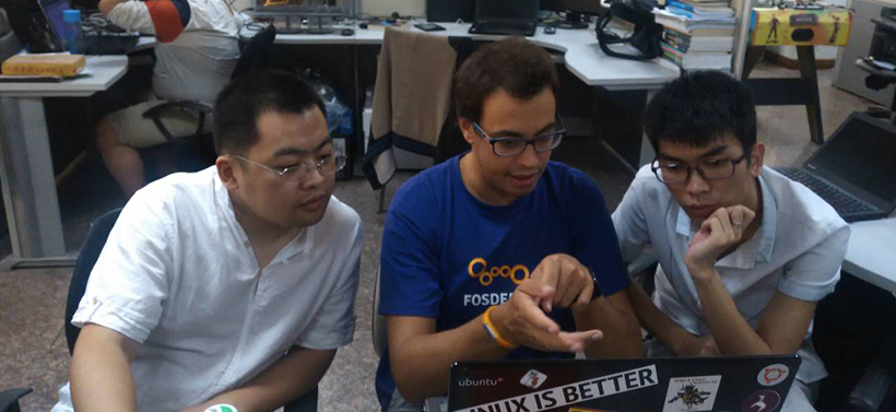 [簡訊] CCN 聯(lián)合實驗室 Ubuntu Kylin 技術(shù)研討會在長沙召開！