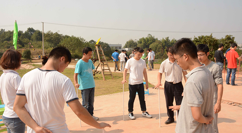 優(yōu)麒麟開展“拓展訓練”助力團隊建設